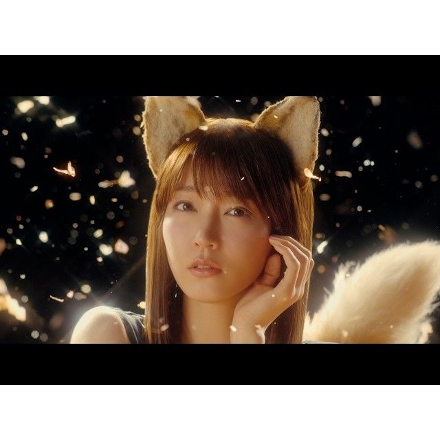 吉岡里帆出演、「日清のどん兵衛」のCM「帰ってきたどんぎつね」篇で流れる曲は？