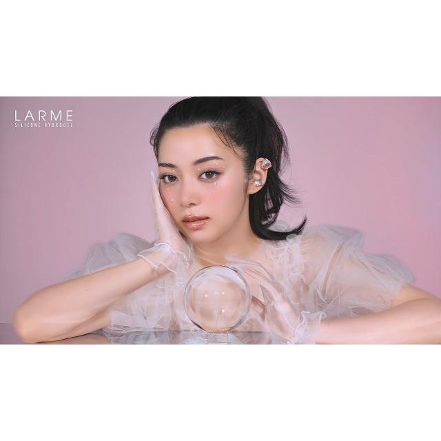 池田エライザ出演、カラコン“LARME”のCMで流れる曲は？