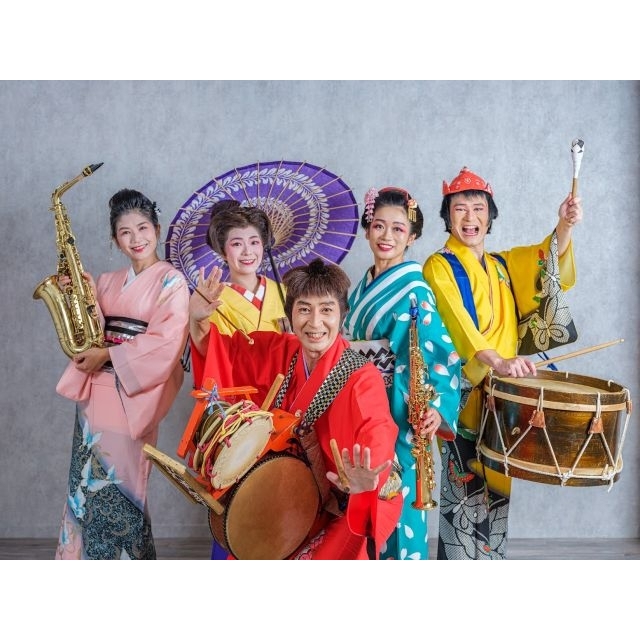 日本一のチンドン屋がレジェンド楽士と一夜限りの共演