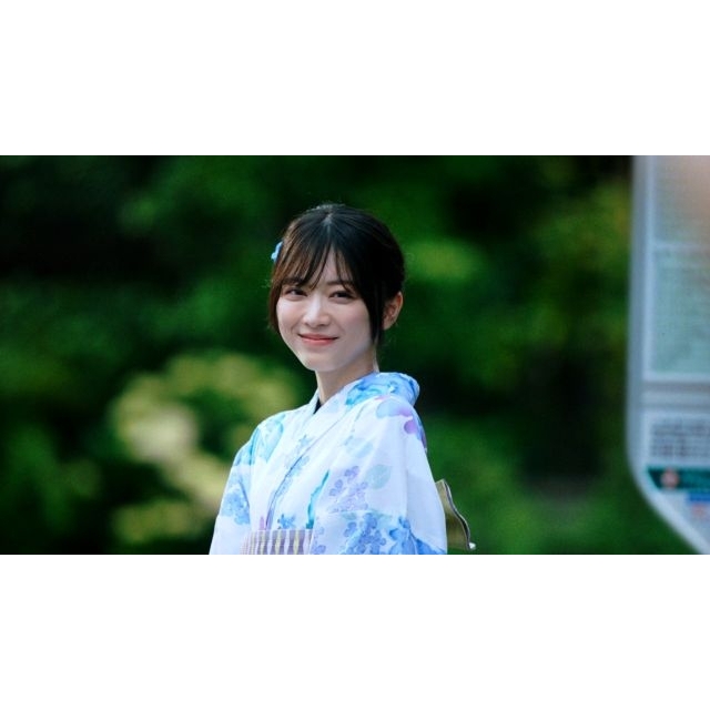 「ビッグマック」×「コカ・コーラ」のコラボCM「あの頃も今も、夏といえば」篇に出演している女性は？