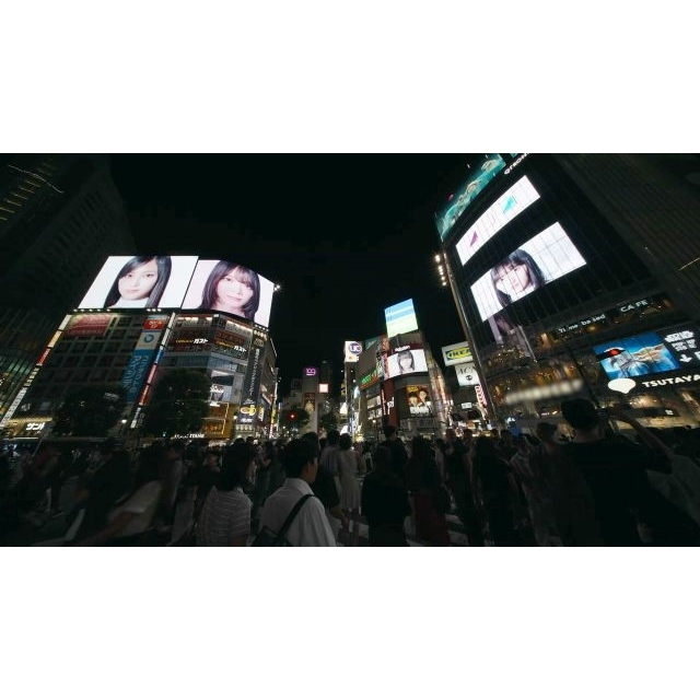 新たな坂道グループ“青葉坂46”、渋谷スクランブル交差点ビジョン13面ジャック生配信映像公開　Xトレンド1位