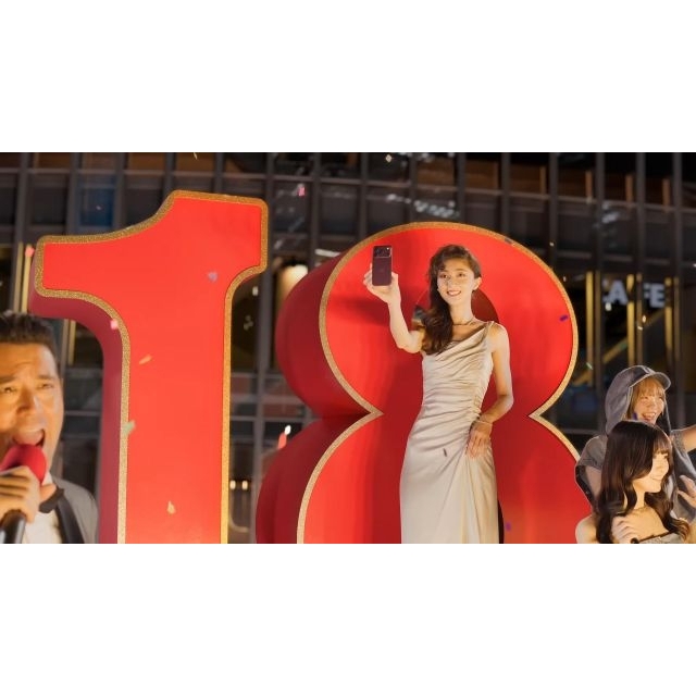 NTTドコモのCM「iPhone『ポインコとカウントダウン』」篇に出演している女性は？