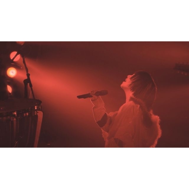 aiko、ニュー・アルバムの初回限定仕様盤特典DISCから「カプセル」のライヴ映像を公開