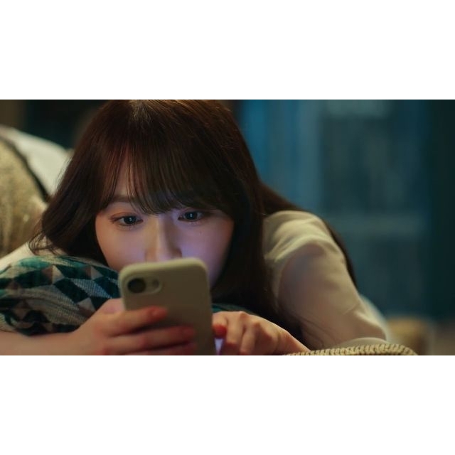 サントリー「翠ジンソーダ」のCM「私の聖域」篇に出演している女性は？
