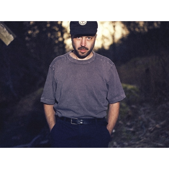 レ・アンプリメ、新作アルバム『Fading Forward』より新曲「Again & Again」を公開