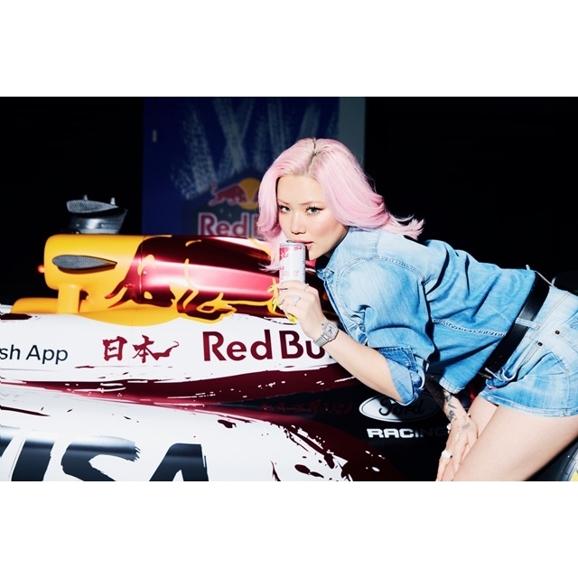 レッドブル「Red Bull Cherry Edition」のCMソングは?