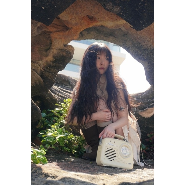 韓国系NZシンガー・ソングライター“hanbee”、新アルバム発表　長谷和音が手掛けたリード曲のアニメMV公開