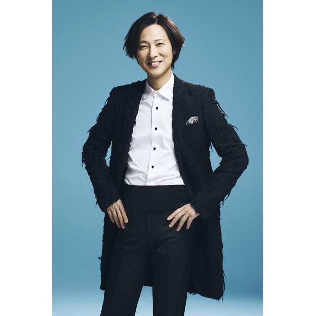山内惠介、「この世は祭り」のカップリング曲とジャケット写真を新たにした2タイプを発売
