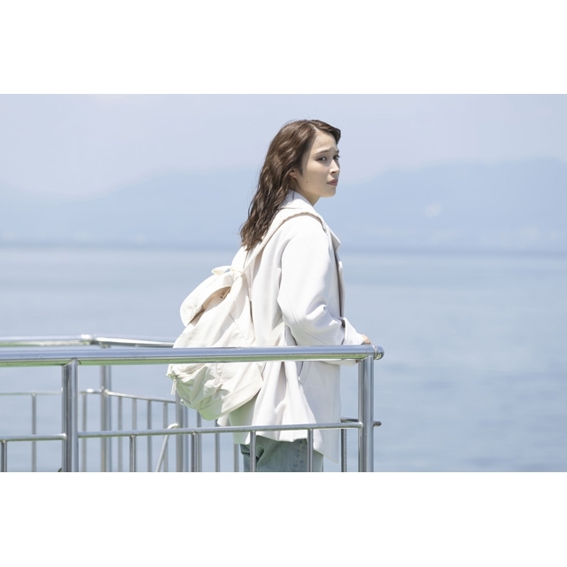 額賀澪原作小説『沖晴くんの涙を殺して』映画化決定　余命1年の音楽教師を演じる主演・広瀬アリスの場面写真公開