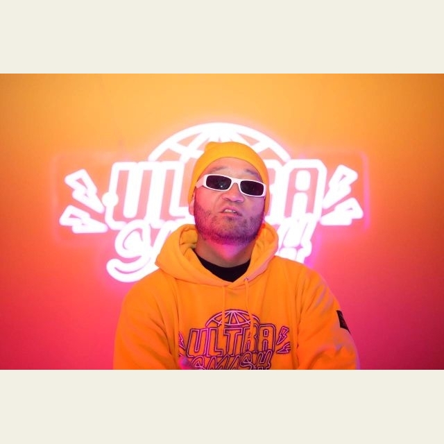 十影とULTRA-VYBEによるマイク・パフォーマンス・プロジェクト『ULTRA SMASH』誕生