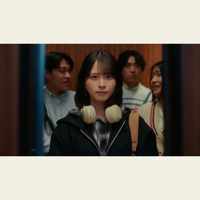 「サムライマック」のCM「普通のマックじゃ物足んねえ。」篇で堺雅人と共演している女性は？