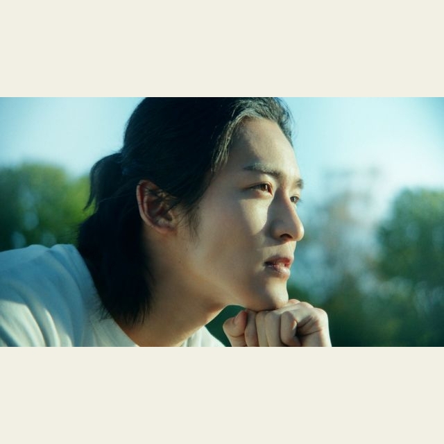 目黒蓮出演、「キリン 午後の紅茶」のCM「遠くの町の夏の午後」篇で流れる曲は？